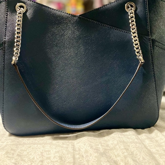 Bold blue large shoulder bag!